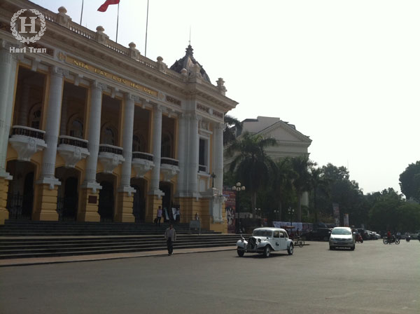 Ha Noi City tour by Classic Car